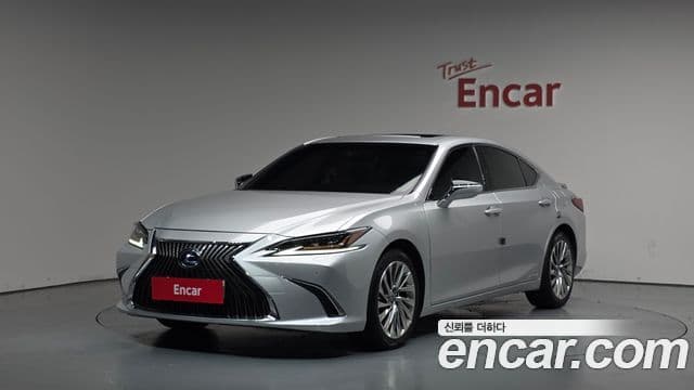 Lexus ES300h 7th Gen — 1