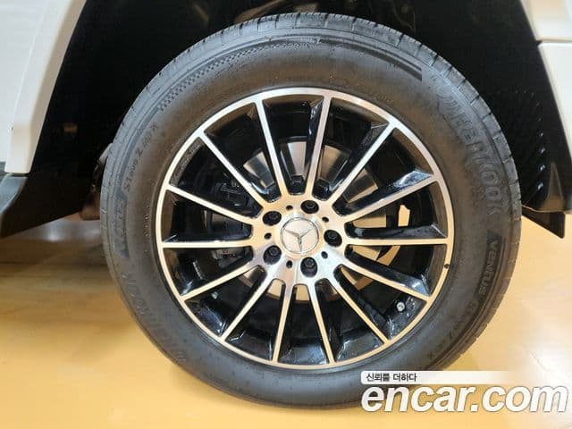Mercedes-Benz G-Class W463b 4