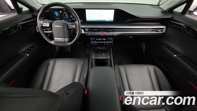 Hyundai Grandeur (GN7) 4