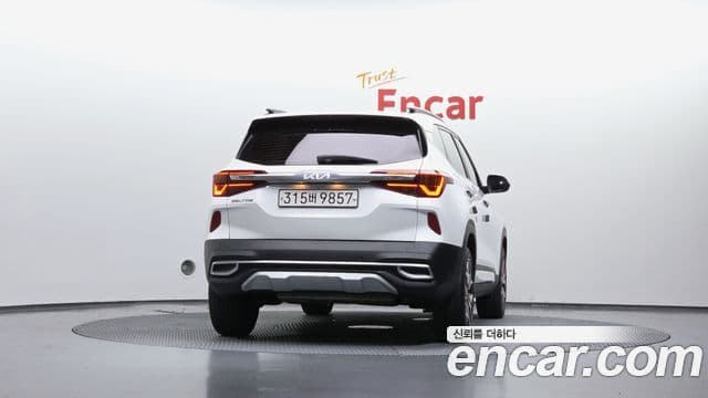 Kia Seltos 4