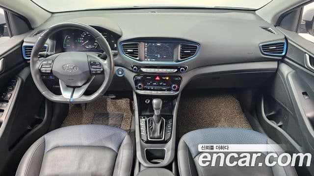 Hyundai Ioniq Hybrid 4