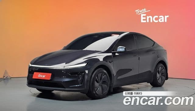 Tesla Model Y — 1