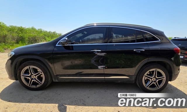 Mercedes-Benz GLA-Class H247 4
