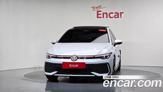 Volkswagen Golf 8th Gen 3