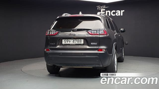 Jeep Cherokee (KL) 4