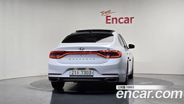 Hyundai Grandeur IG 4