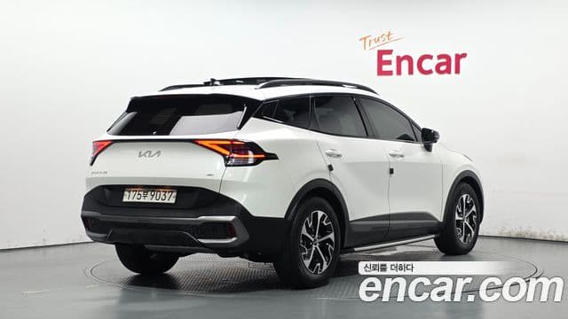 Kia Sportage 5th Gen Hybrid 2