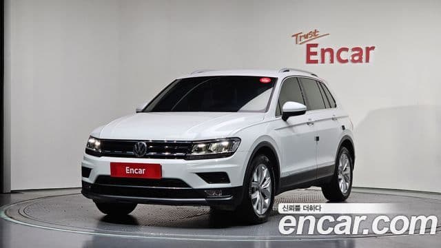 Volkswagen Tiguan 2nd Gen — 1
