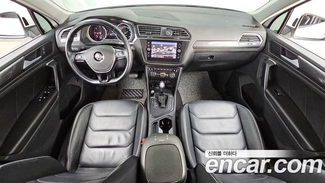 Volkswagen Tiguan 2nd Gen 4