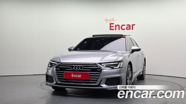 Audi A6 (C8) 3