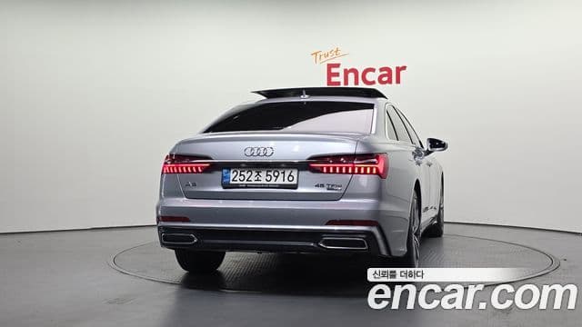 Audi A6 (C8) 4