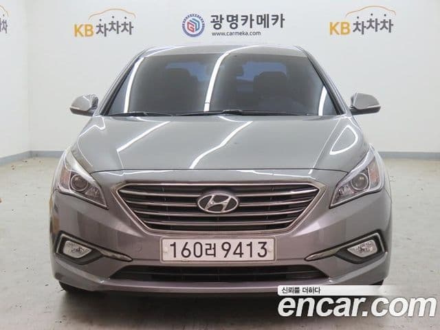 Hyundai LF Sonata 1