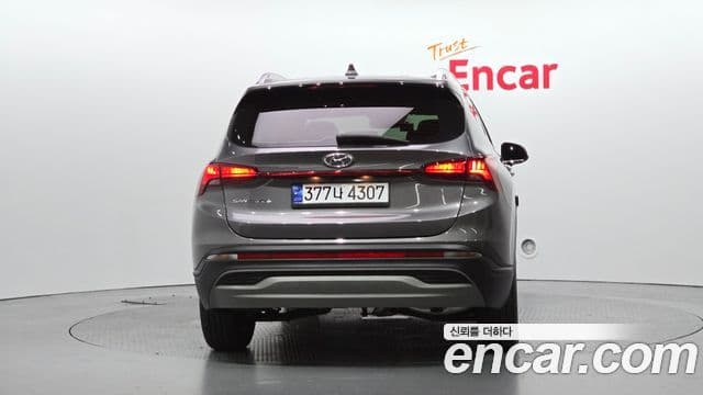 Hyundai The New Santa Fe 4