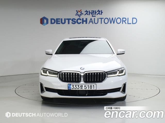BMW 5 Series (G30) 2