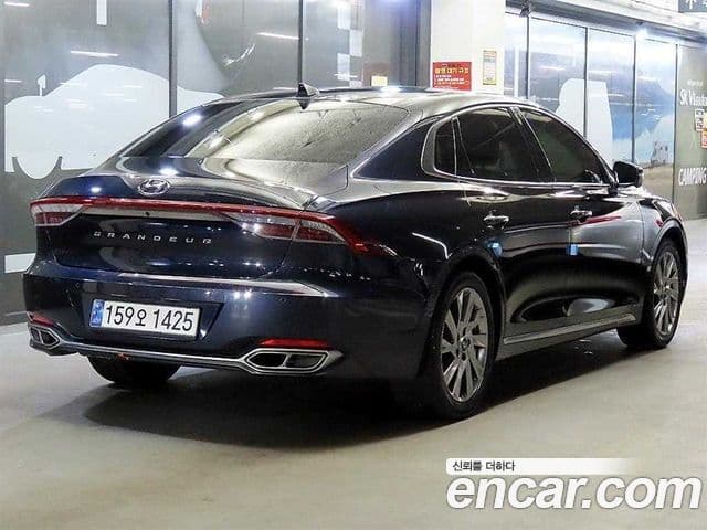 Hyundai The New Grandeur IG Hybrid 2