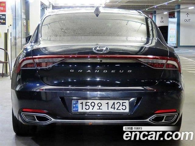 Hyundai The New Grandeur IG Hybrid 3