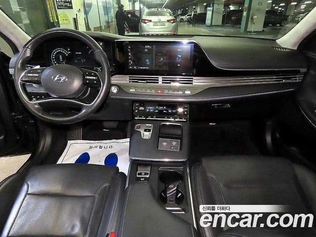 Hyundai The New Grandeur IG Hybrid 4