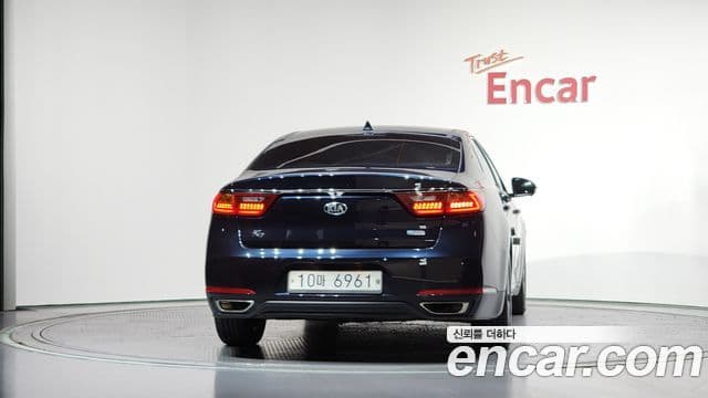 Kia All New K7 Hybrid 3