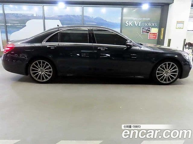 Mercedes-Benz S-Class W222 3