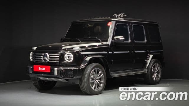 Mercedes-Benz G-Class W465 1