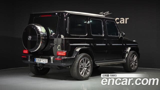 Mercedes-Benz G-Class W465 2
