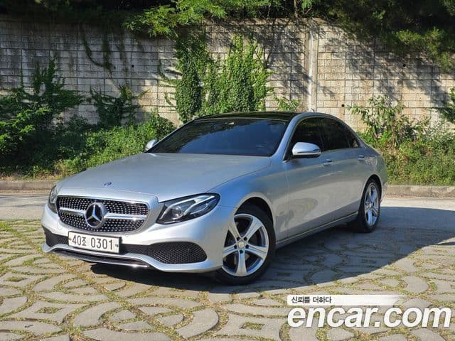 Mercedes-Benz E-Class W213 1