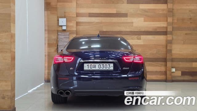 Maserati Ghibli 4
