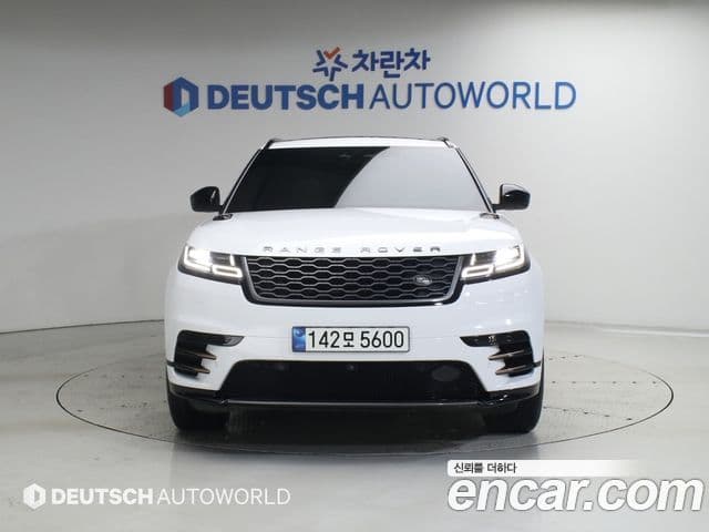 Land Rover Range Rover Velar 2