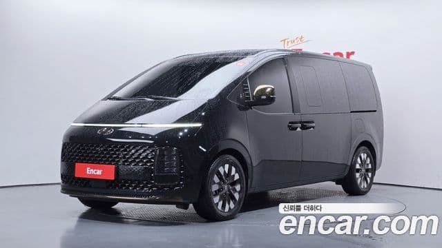 Hyundai Staria — 1
