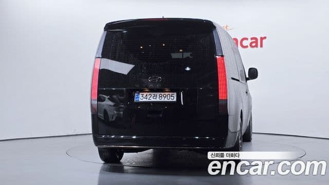 Hyundai Staria 3
