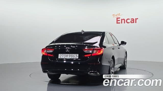 Honda Accord 10th Gen 4