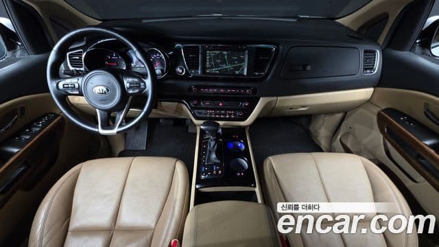 Kia All New Carnival 4