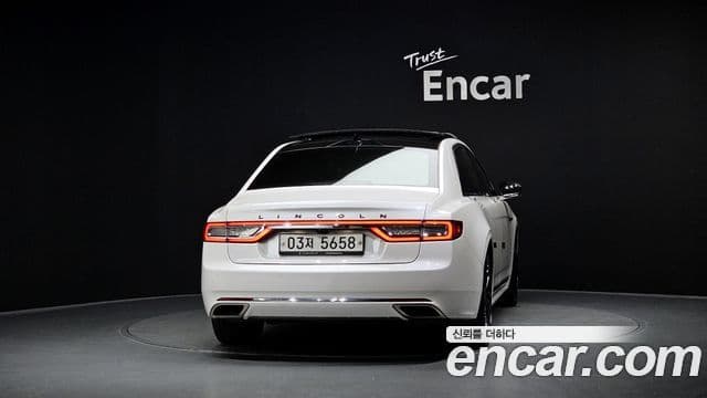 Lincoln 컨티넨탈 10th Gen 3