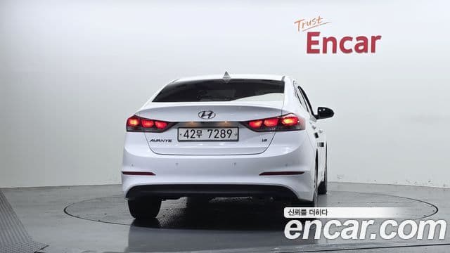 Hyundai Avante AD 4