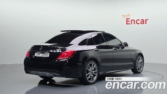 Mercedes-Benz C-Class W205 2