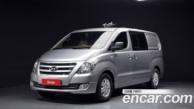 Hyundai Grand Starex 1