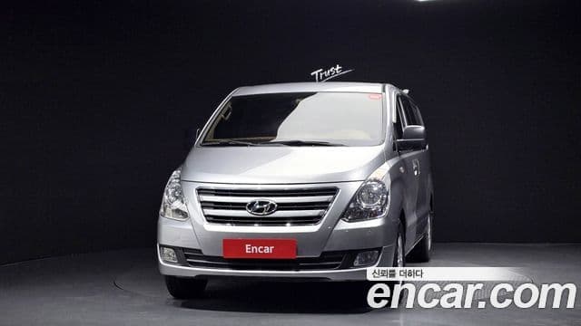 Hyundai Grand Starex 3