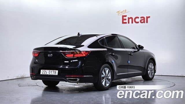 Kia All New K7 Hybrid 2