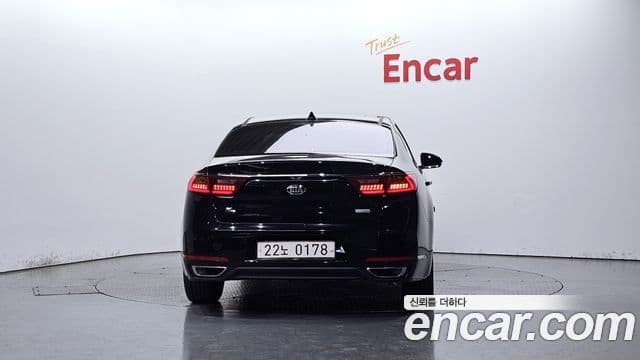 Kia All New K7 Hybrid 4