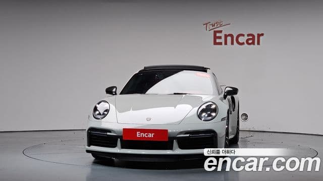 Porsche 911 (992) 3