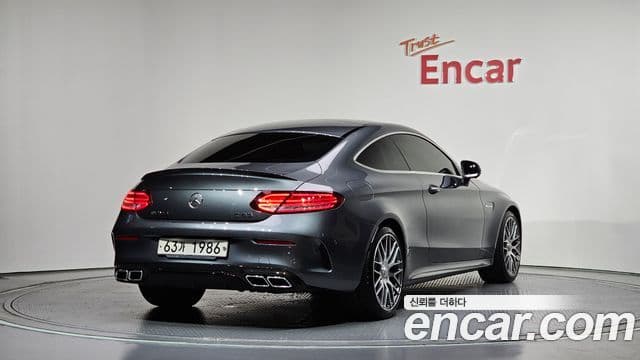 Mercedes-Benz C-Class W205 2