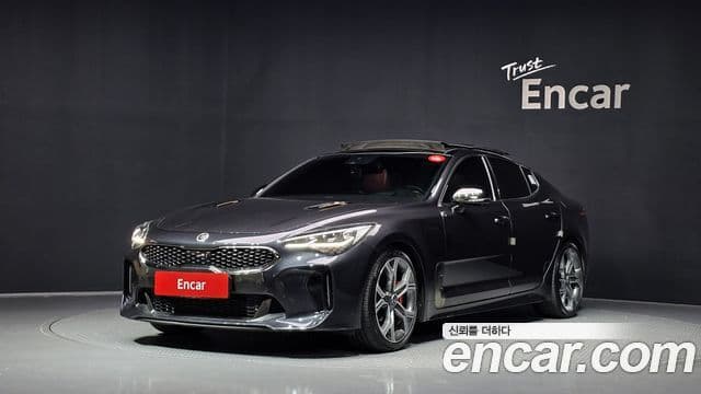 Kia Stinger — 1