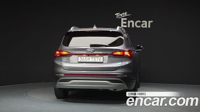 Hyundai The New Santa Fe 4