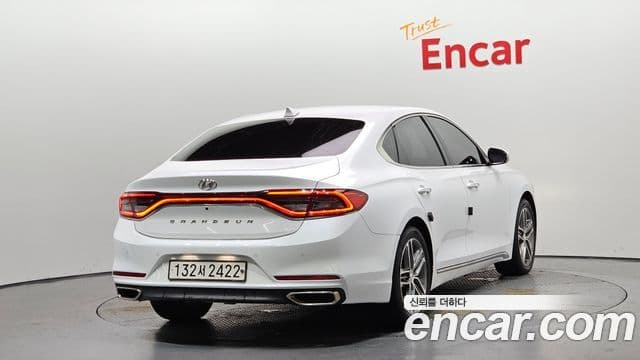 Hyundai Grandeur IG 2