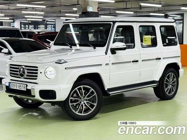 Mercedes-Benz G-Class W465