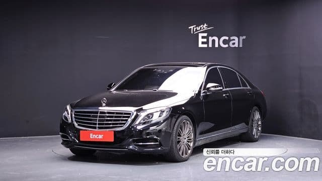 Mercedes-Benz S-Class W222