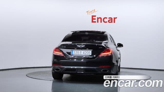 Genesis G70 3