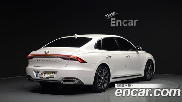 Hyundai The New Grandeur IG 2