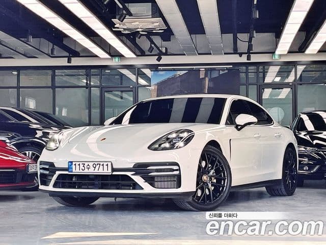 Porsche Panamera (971) 1