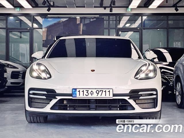 Porsche Panamera (971) 3